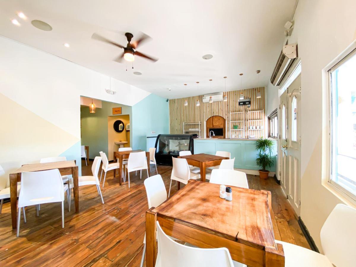 פדאסי Hotel Carey מראה חיצוני תמונה