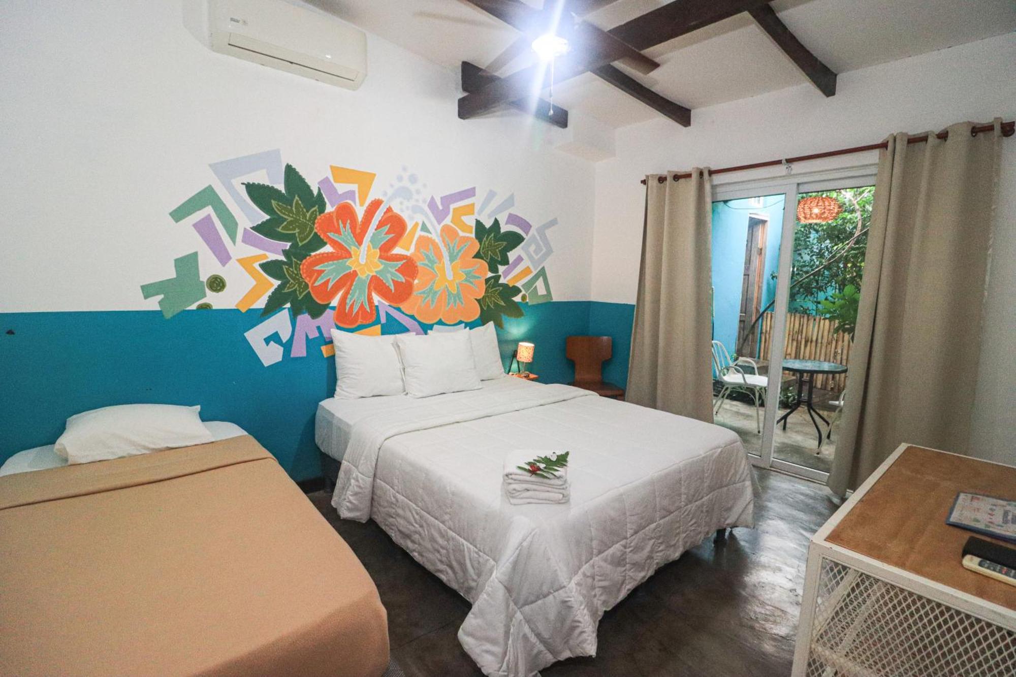 פדאסי Hotel Carey מראה חיצוני תמונה