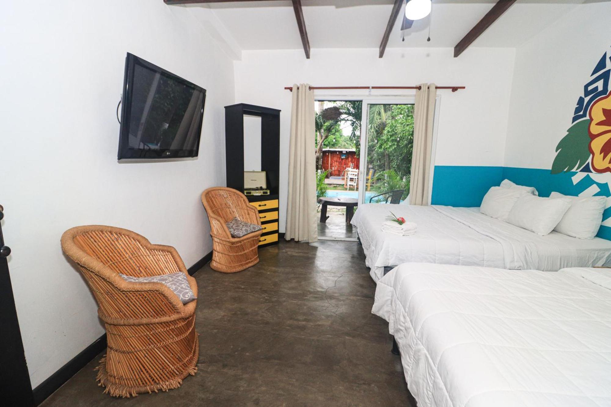 פדאסי Hotel Carey מראה חיצוני תמונה