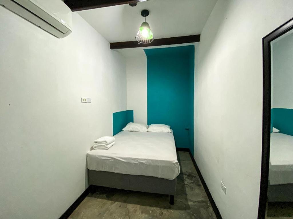 פדאסי Hotel Carey מראה חיצוני תמונה